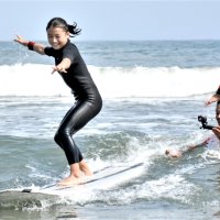 地元の海で波乗り満喫　プロの助言で児童挑戦　いすみ・太東小
