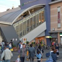 ＪＲ西船橋駅のごみ箱壊した疑い　３７歳男逮捕　船橋署