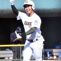 【速報】専大松戸、快勝で８強　成田は初戦敗退　秋季関東高校野球