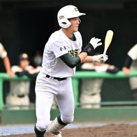 ７回鮮やか逆転劇　専大松戸４強　秋季関東高校野球大会