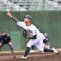 ３回途中から登板し好投した専大松戸の平野
