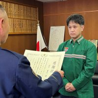 電子マネーの被害防いだコンビニ店長に感謝状　電話ｄｅ詐欺　市原署