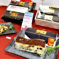 栄町名物「どらまめ」を使用した金田屋の生カステラ
