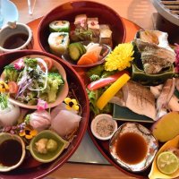 「館山炙り海鮮丼」１０周年で式典　１２万食提供　さらなる普及願う　安房地域の新グルメ考案も