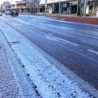 千葉県内冷え込む、銚子で積雪１センチ　各地で氷点下に　成田では貨物機事故　スリップか
