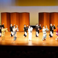 香取で「新年のつどい」　３年ぶり、日本舞踊や演奏披露