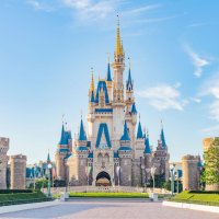 オリエンタルランド純利益１０倍　２３年３月期　ディズニー入場制限の緩和や訪日客回復
