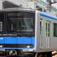 東武野田線、線路に人立ち入りで乱れる