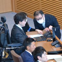 「多様な意見、市政に」　車いす渡辺議員初出席　千葉市議会