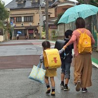 千葉県物価高対策「小１～高１に１万円」　対象外の子へ支給、市町村で広がる　地域差生まれ不公平感も