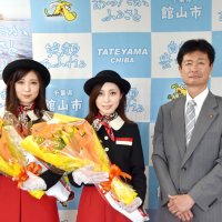 館山の「顔」　５代目ポートシスターズ　小野さん、関口さん姉妹が抱負