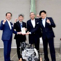 旭高等技術専門校に最新型エンジン寄贈　スズキ自販千葉など３社