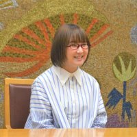 奥華子さん３年半ぶり活動再開　船橋出身のシンガー・ソングライター　市民文化ホールで５月公演、地元市長に報告