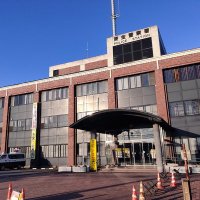 県立校の女性教諭を逮捕　横断歩道で男性はねた疑い　頭強く打ち死亡　右折「雨で見づらく…」　大網白里の県道交差点