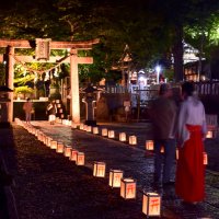 行灯３００基幻想的に　小学生が“願い”ともす　一宮・玉前神社で４年ぶり
