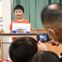 蜃気楼の仕組み目で感じて　九十九里　こども園で実験授業