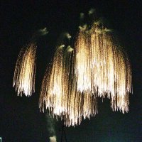 風情たっぷりの花火＝１日夜、香取市