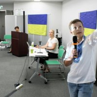 故郷の戦争終結願う　千葉市に避難　ジェーニャ君講演　県内小学生らに訴え　【ウクライナとともに】