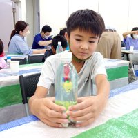 工作で楽しく科学学ぶ　市原、児童向けフェスタ