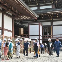 参拝客の避難、迅速に　成田山新勝寺　自衛消防隊ら訓練
