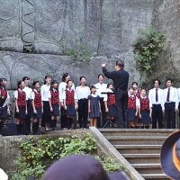鋸山石切場跡に美声響く　日本寺でコンサート　県誕生１５０周年記念