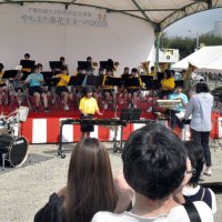 市立八街中吹奏楽部による演奏なども来場者を楽しませた