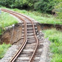 いすみ鉄道で土砂流出、線路が宙に浮く　西畑―上総中野間　復旧の見込み立たず