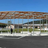 道の駅「保田小学校」に新施設　廃園利用の休憩所「附属ようちえん」　バス待合所や子供を見守りながら働けるカフェ　鋸南町