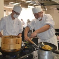 地域資源を中華料理へ　調理師専門校でコンテスト　千葉市　「えびハスまき」が優勝