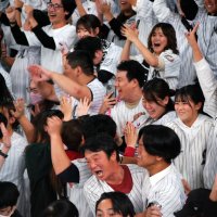 ドラマ顔負け“幕張劇場”にロッテファン歓喜　「最高の試合」「下克上の再演を」　ＣＳファイナル進出