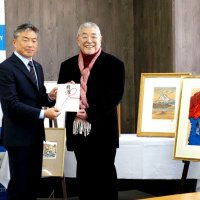 中尾彬さん愛蔵の作品託す　木更津市へ、ＰＲ大使継続　「久しぶりに帰ってくるとほっとする」