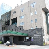 柏の牛丼・吉野家店内で喫煙、注意され店員と口論に　駆け付けた警官に憤慨、テーブルひっくり返す　威力業務妨害疑い２７歳逮捕