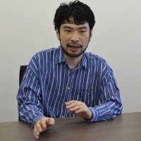 人間の虚栄心描く　ベンチャー題材に群像劇　新聞連載、初挑戦「オルロージュ」　直木賞作家・小川哲さん（千葉市花見川区出身）