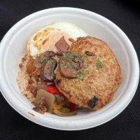 香取市産食材の「鉄板ロコモコ丼」　５００食限定販売、ふるさとフェスタで人気