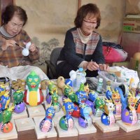 匝瑳住民が手作り縁起物　運気昇る良い年へ、販売も　辰ヒョウタン