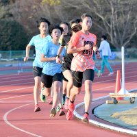 帰ってきた初代女王　中後、飯田の二枚看板　女子・市船橋　【襷に込めて　１２．２４全国高校駅伝】