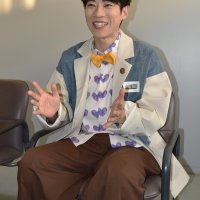 「世界迷作劇場」は「僕の人生の生きがい。みなさんの元気の一部になったらいいなと思います」と語る横山さん＝千葉市美浜区

