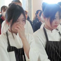 浦安ホテル「東京ベイ東急」営業終了　最後の宿泊客を見送り　お別れセレモニー、涙ぐむ従業員も