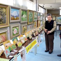 新年彩る本納絵馬　５代目制作者　矢部さん茂原で個展