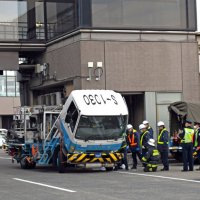 給油車が搭乗橋接触　けが人や運航影響なし　成田空港