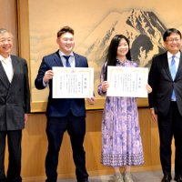 千葉市芸術文化新人賞　画家の雨夜さん受賞　東洋と西洋的表現の融合評価　奨励賞は和太鼓・西田さん