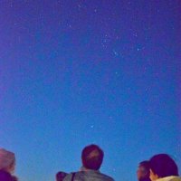 投影と望遠鏡で冬の星空旅行へ　長生村×睦沢町連携イベント　親子ら３０人、観測楽しむ