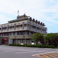 賃料、年間１２万円！？　議会から「待った」　町所有旧レストラン建物の貸し出し案、安い根拠が分からないと否決　九十九里町