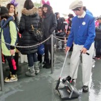 伝わる「伝説の掃除人」の教え　「毎日が初演」理念を実現　【東京ディズニーリゾート３０周年　解けない魔法】（６）徹底して清潔　（２０１３年４月１１日付千葉日報）