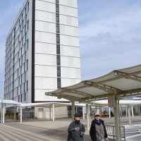 ＪＲ京葉線の幕張豊砂駅前に２５日開業するホテルメッツプレミア幕張豊砂
