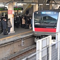 ＪＲ京葉線　新ダイヤ初の平日　通勤客「朝慌ただしく」「帰宅遅くなる」嘆く声　路線変更、転居検討する人も