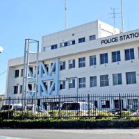 酒気帯び運転疑いで男逮捕　電柱に衝突し発覚　成田の県道