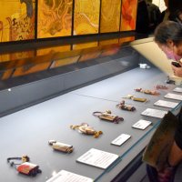 漆工芸のコーナーで展示されている印籠