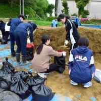 新人職員が土のう作り　茂原　水害踏まえ「役に立てば」