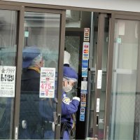 高校生ら少年３人を逮捕　八千代の質店に強盗容疑